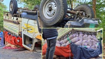 সিলেট-ফেঞ্চুগঞ্জ সড়কে উল্টে গেল মালবাহী পিকআপ