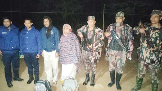 সিলেট সীমান্তে মানব পাচার কারীসহ ভারতীয় নারী আটক