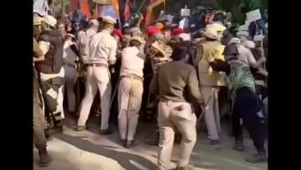 সংখ্যালগু নির্যাতনের কথিত অভিযোগ: বিয়ানীবাজার সীমান্তের ওপারে উগ্র ভারতীয়দের বিক্ষোভ