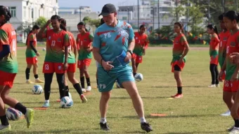 নারী ফুটবল ক্যাম্পে অস্থিরতা, অনুশীলন বয়কটের নেতৃত্বে ছয় ফুটবলার
