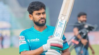 ‘দিনশেষে আমরা টাকার জন্যই খেলি’, পারিশ্রমিক ইস্যুতে মিরাজ
