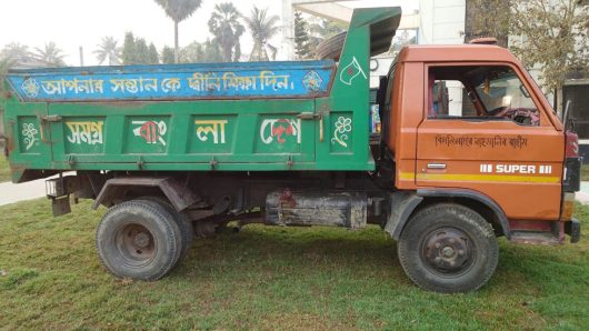 হবিগঞ্জে পাচারকালে ৪০ বস্তা ভারতীয় চিনি জব্দ