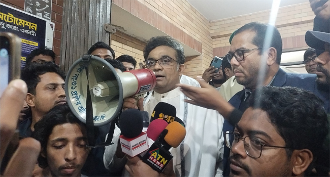 জাবিতে আন্দোলনের মুখে পোষ্য কোটা বাতিল