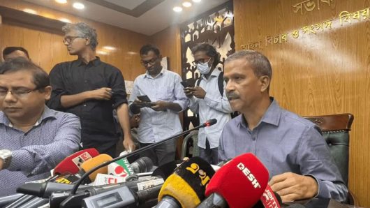 প্রত্যাহার হচ্ছে আওয়ামী আমলের ১২১৪ ‘গায়েবি’ মামলা: আসিফ নজরুল