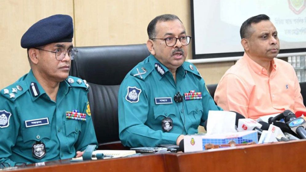 শপিংমল-আবাসিক এলাকার নিরাপত্তায় অক্সিলিয়ারি ফোর্স, থাকছে গ্রেফতারের ক্ষমতা