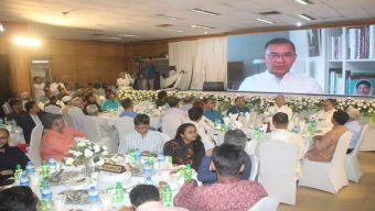 সেনাবাহিনীকে জনগণের মুখোমুখি করা হচ্ছে