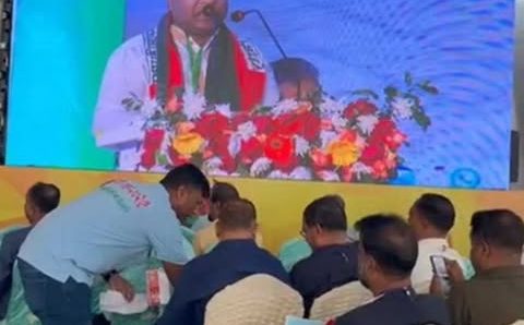 বর্ধিত সভায় বিয়ানীবাজার বিএনপি সেক্রেটারীর বক্তব্য নিয়ে আলোচনা