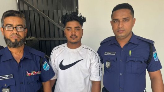 প্রাইভেট পড়ে বাড়ি ফেরার পথে ধর্ষণের শিকার স্কুলছাত্রী