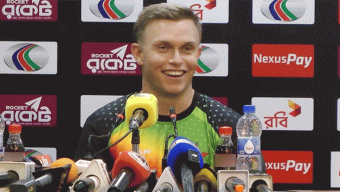 ইংল্যান্ড ছেড়ে জিম্বাবুয়ের জার্সিতে কারান