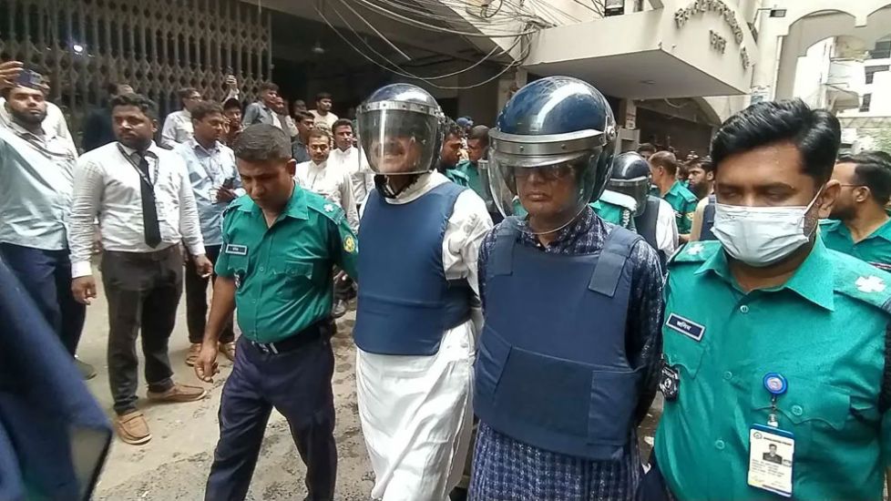 ‘বাইরের চেয়ে ভিতরেই ভালো আছি’