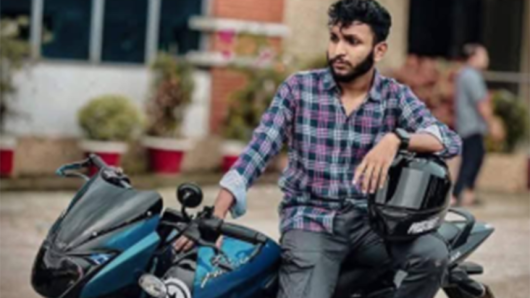 আগের দিন কবরস্থান পরিচ্ছন্ন করেছে আবির, পরদিন তাঁকেই দাফন