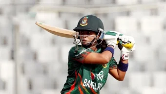 টসে হেরে ব্যাটিংয়ে বাংলাদেশ