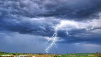 হবিগঞ্জে বজ্রাঘাতে শ্রমিকের মৃত্যু, শিশুসহ আহত ৩