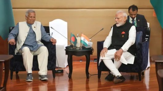 ব্যাংককে বৈঠক একটি, কিন্তু দু’দেশের বক্তব্য দু’রকম কেন?