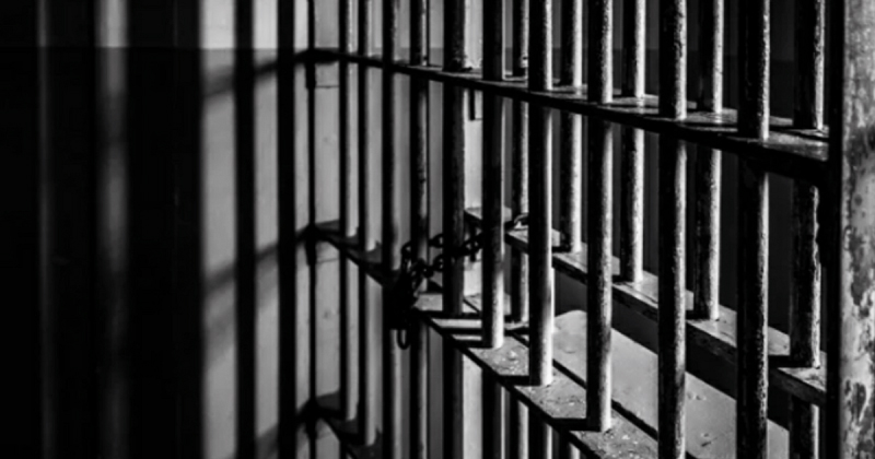 জেল পলাতকরা বাড়াচ্ছে উদ্বেগ