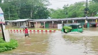 বৃষ্টিতে জলবন্দি বিয়ানীবাজারবাসীর হাঁসফাঁস
