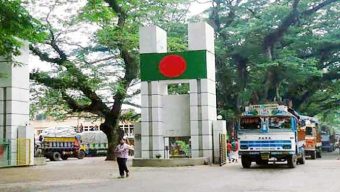 স্থলপথে ভারতের নিষেধাজ্ঞা: বড় ক্ষতি হবে প্রক্রিয়াজাত খাদ্যপণ্য রপ্তানিতে