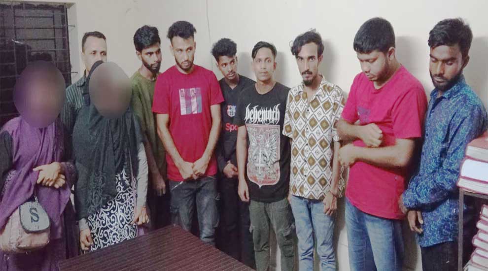 সিলেটে অনৈতিক কাজ, আট পুরুষের সাথে আটক ২ নারী