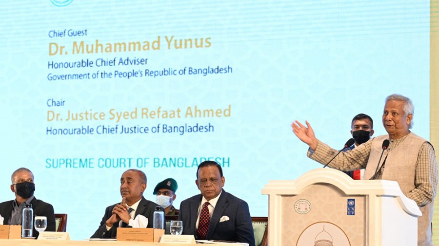 জুলাইয়ের মানবতাবিরোধী অপরাধীদের বিচারে জাতি ঐক্যবদ্ধ: প্রধান উপদেষ্টা