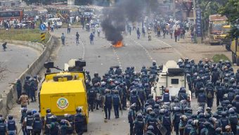 বাড়ছে রাজনৈতিক সংঘর্ষ