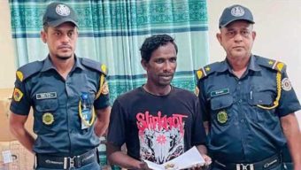 বন্ধু কারাগারে : তাকে গাঁজা দিতে গিয়ে নিজেও…