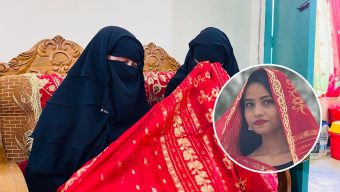 নাছিমার লাল শাড়ি আঁকড়ে এখনো কাঁদেন মা