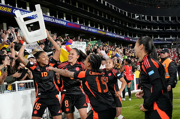 সেই কলম্বিয়ার কাছে হেরেই কোপার সেমিফাইনাল থেকে বিদায় আর্জেন্টিনার