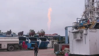 জ্বালানী সংকটের আশঙ্কায় দেশ