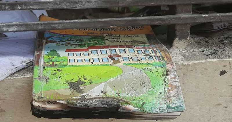 স্কুল ভবনে কত শিক্ষার্থী ছিল, কারও কাছেই তথ্য নেই