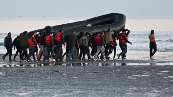 মানব পাচারকারীর ওপরই আস্থা ঠকে যাওয়াদের