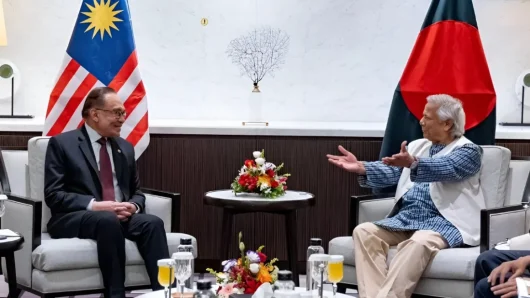 প্রধান উপদেষ্টার মালয়েশিয়া সফরে ৫ সমঝোতার সম্ভাবনা