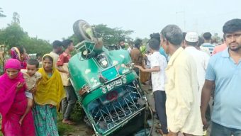 সিলেট-ঢাকা মহাসড়কে ত্রিমুখী সংঘর্ষে প্রাণ গেল ৪ জনের