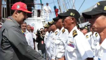 উপকূলে মার্কিন যুদ্ধজাহাজ, পাল্টা নৌযান ও ড্রোন মোতায়েন ভেনেজুয়েলার