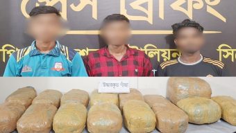 র‌্যাব সদস্যদের দেখে পালাচ্ছিল ওরা তিনজন, অতঃপর যা হল….