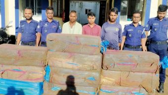 জকিগঞ্জে আটক ৩ চোরাকারবারী, জব্দ হল যা