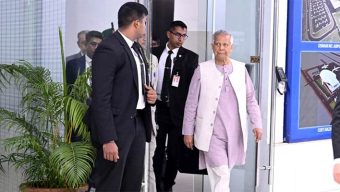 প্রধান উপদেষ্টার একবছরে ১১ দেশ সফর; অনন্য উচ্চতায় বাংলাদেশ