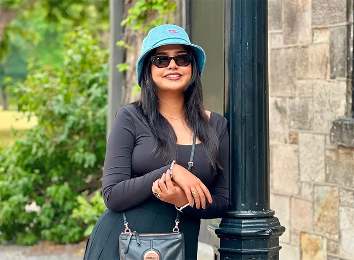 ২১০ ফুট ওপর থেকে হিমির লাফ