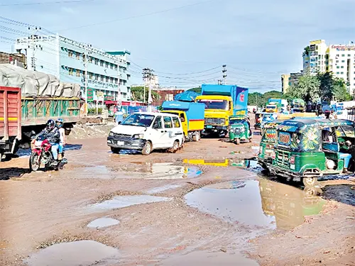 ঢাকা-সিলেট মহাসড়কে নরক যন্ত্রণা, দেখার কেউ নেই