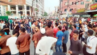 ওসমানীর ট্যাংকির প্লাস্টার ধসে প্রাণ গেল কর্মচারীর, অবরোধ