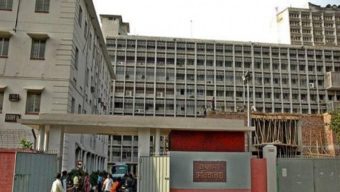 আমলাদের আচরণে হঠাৎ পরিবর্তনের নেপথ্যে কী