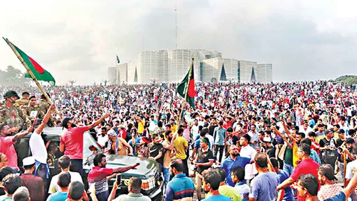 দেশে দেশে অভ্যুত্থান রাজনীতিকদের জন্য চরম বার্তা