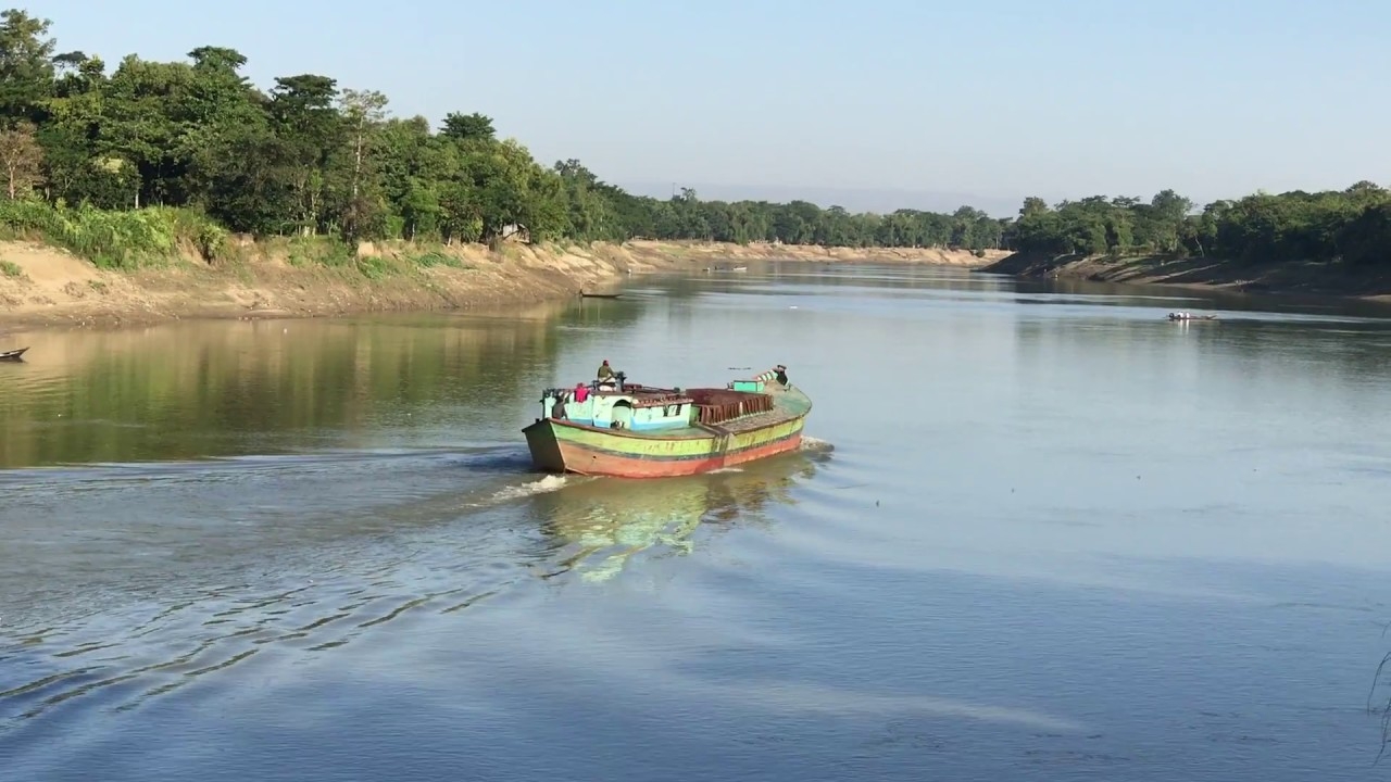 তিন নদী ঘেরা বিয়ানীবাজারে নৌপথ অচল, বন্ধ বহু ঘাট