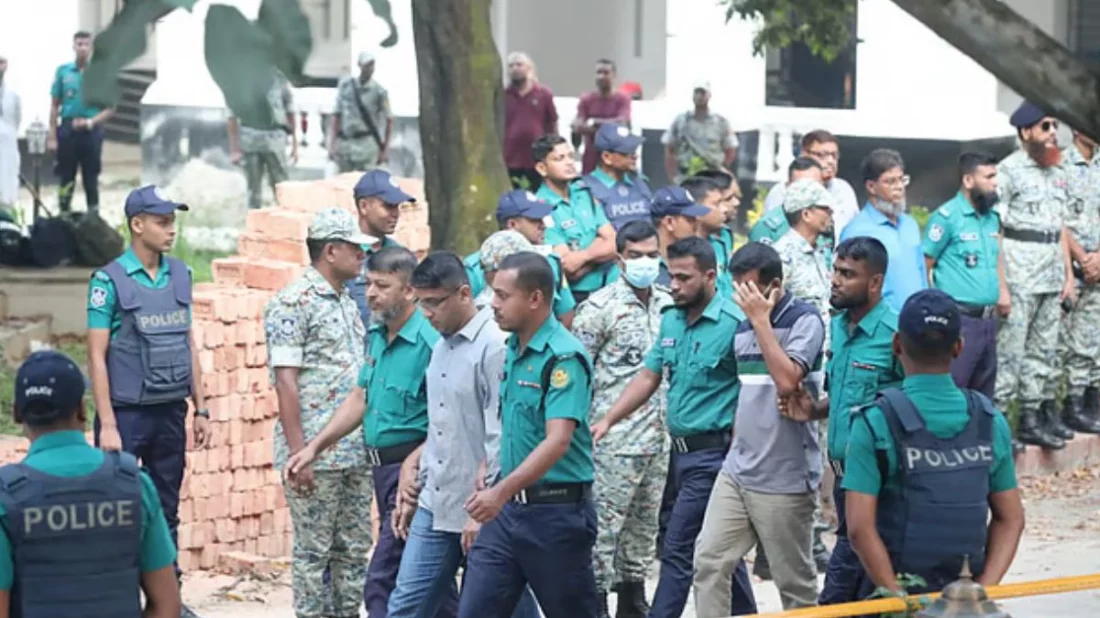 ১৫ সেনা কর্মকর্তাকে গ্রেপ্তার দেখিয়ে কারাগারে পাঠানোর নির্দেশ