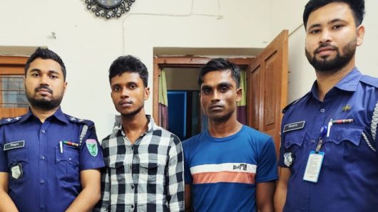 সিলেটের জৈন্তাপুর দেলোয়ার ও নাহিদকে তল্লাশী করে যা পেল পুলিশ