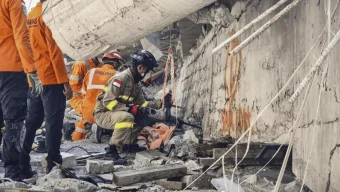 ইন্দোনেশিয়ায় ইসলামিক স্কুল ধসে মৃত ৩৬, নিখোঁজ ২৬