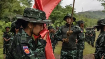 চীনের সহায়তায় হারানো এলাকা পুনর্দখলে নিচ্ছে মিয়ানমার সেনাবাহিনী