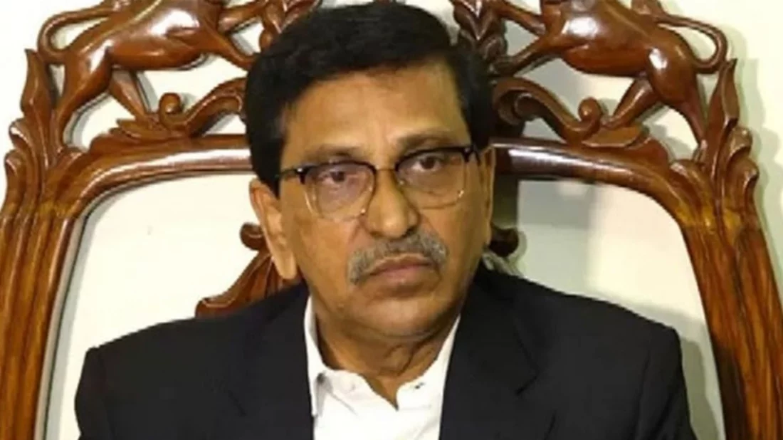 হানিফসহ চারজনের বিরুদ্ধে গ্রেপ্তারি পরোয়ানা