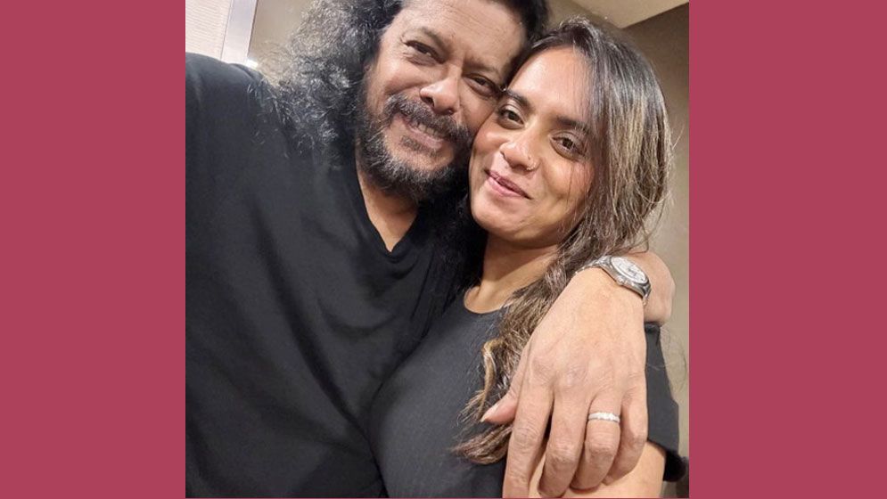 জেমসের তৃতীয় স্ত্রী কে এই মার্কিন তরুণী?