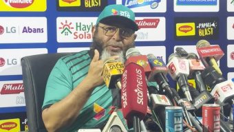 ‘কুম্বলের ১০ উইকেটের কীর্তির সেই পিচ মিরপুরের চেয়েও বাজে ছিল’