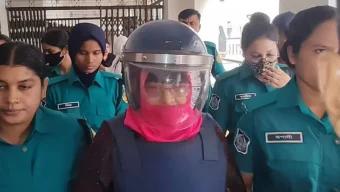 ধানমন্ডিতে মারধরের শিকার সেই নারীকে জুলাই হত্যাচেষ্টা মামলায় গ্রেপ্তার দেখাল পুলিশ